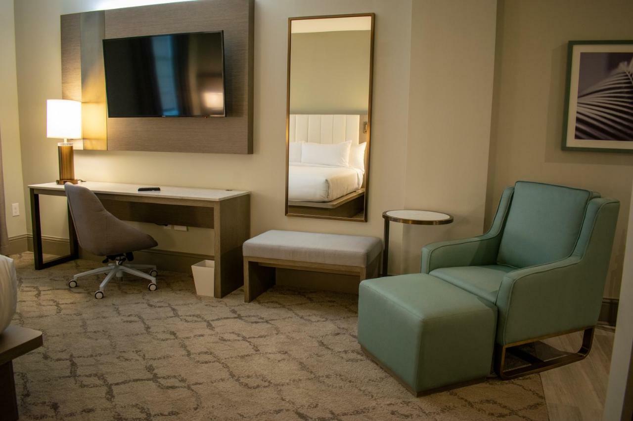 Centennial Plaza Resort Гълфпорт Екстериор снимка